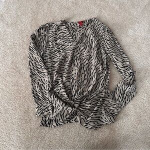 EUC Women’s 5/48 Animal Print Long Sleeved Top!